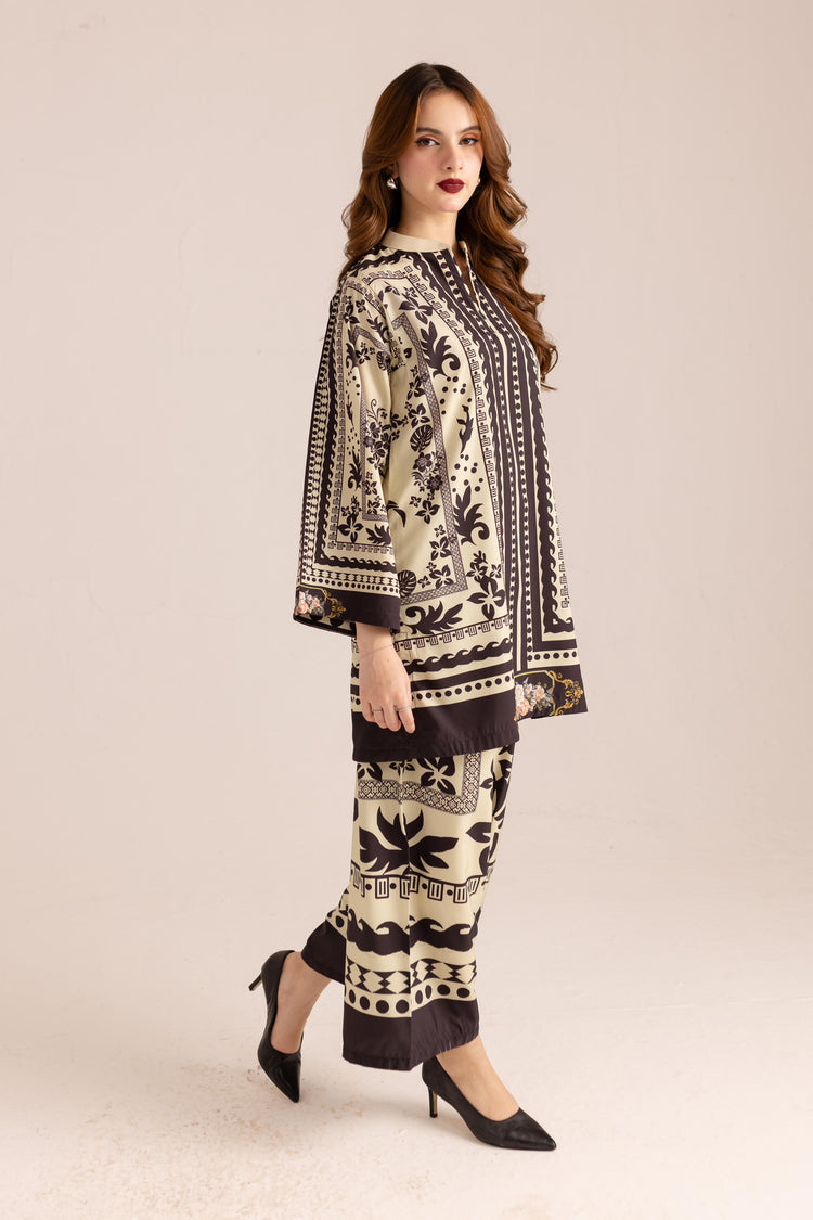 Elegant Two-Piece Suit for Timeless Style