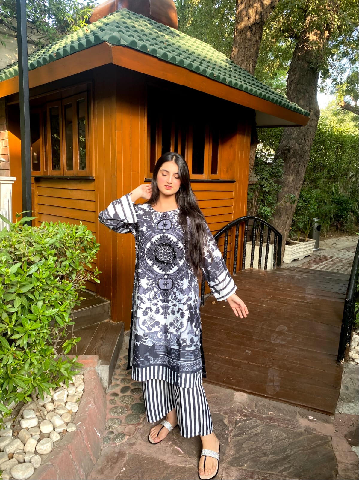 2PC STITCHED SUIT-SKIN WHITE